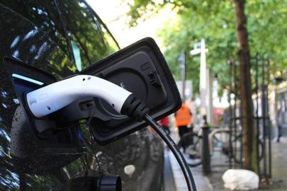 Yılın ilk dört ayında elektrikli ve hibrit otomobil satışları 150 bin sınırına yaklaştı