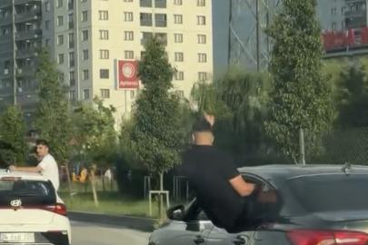Bursa'da düğün konvoyunda tehlikeli yolculuk