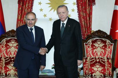 Cumhurbaşkanı Erdoğan, Ermenistan Başbakanı Paşinyan ile görüştü