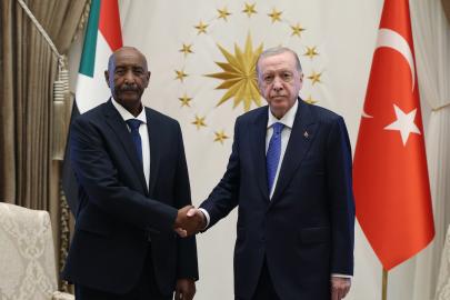 Cumhurbaşkanı Erdoğan, Sudan Egemenlik Konseyi Başkanı Burhan ile görüştü