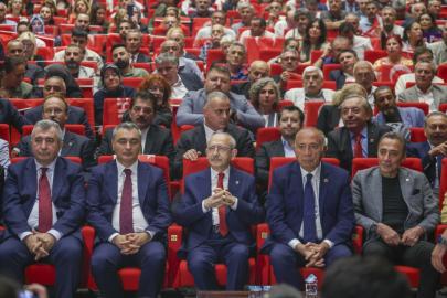 CHP'de neler oldu? Yeni Parti'ye geçmeyen iki isim, A Takımı'nın gündeminde