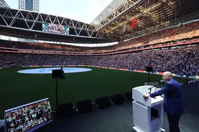 Erdoğan: Türkiye'yi ileriye gençlik taşıyacak