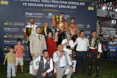 Korkuteli'de başpehlivan Batmaz oldu