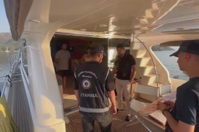 Usulsüz yolla Türk vatandaşlığı dağıtmışlar. 72 şüpheli  yakalandı, 7 şirkete kayyum atandı