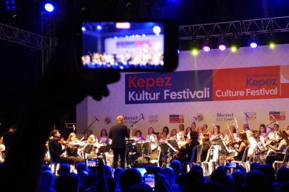 Kepez'de festival coşkusu barış ezgileriyle buluştu