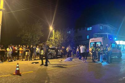 Otomobille çarpışan motosikletteki 2 kişi öldü